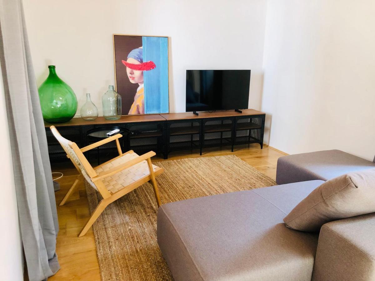 Seayou!***Charming 1-Bedroom Rental Unit In The Old City Center Of Cres Exterior photo